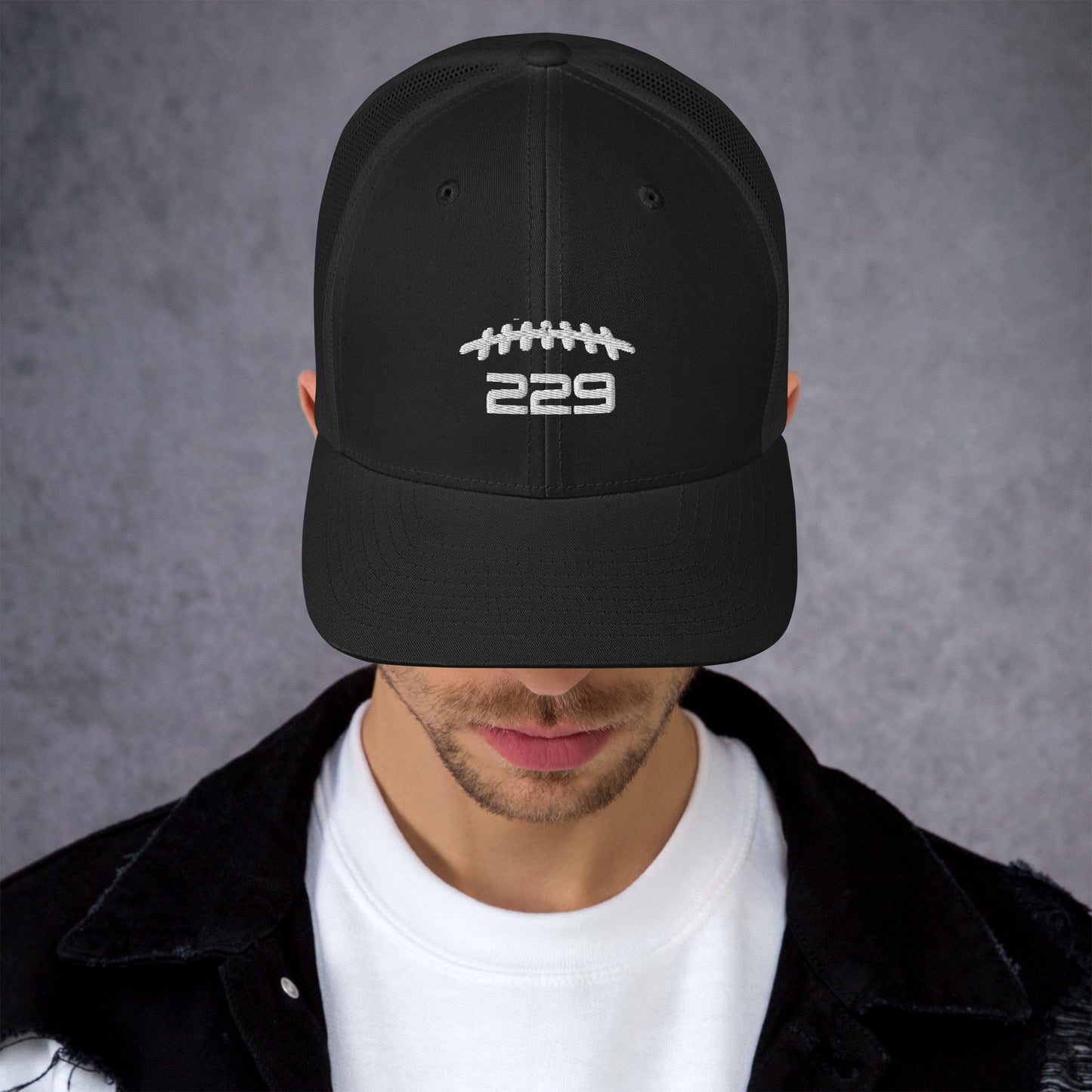 229 BlackTrucker Cap